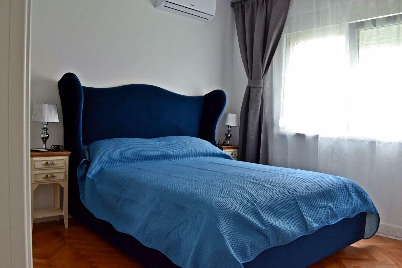 Apartment Anna Split With Parking Kültér fotó